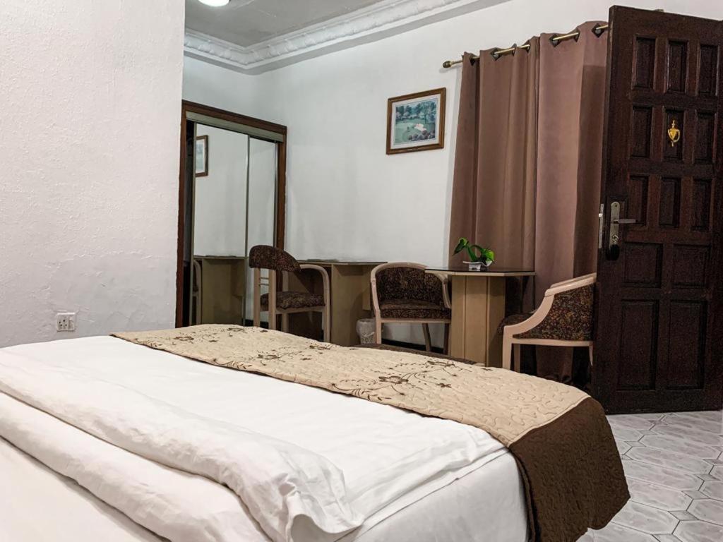 Hill View Hotel West Airport Accra Exteriér fotografie