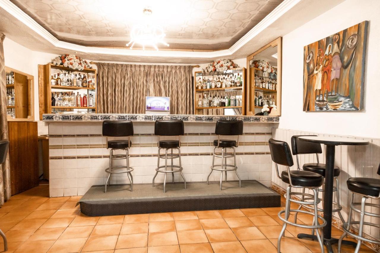 Hill View Hotel West Airport Accra Exteriér fotografie