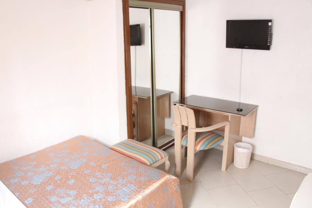Hill View Hotel West Airport Accra Exteriér fotografie